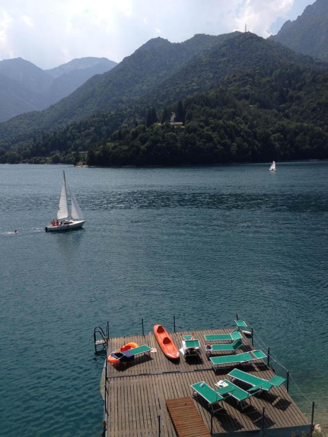 Albergo Mezzolago Εξωτερικό φωτογραφία