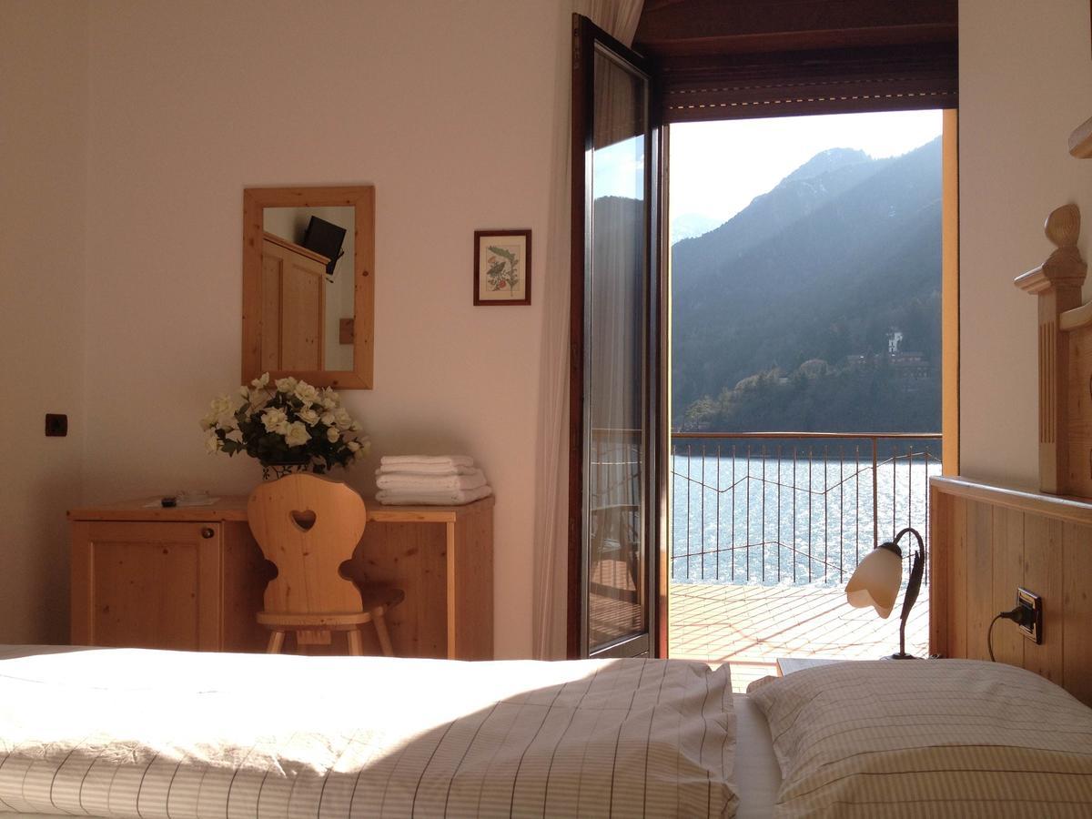 Albergo Mezzolago Εξωτερικό φωτογραφία