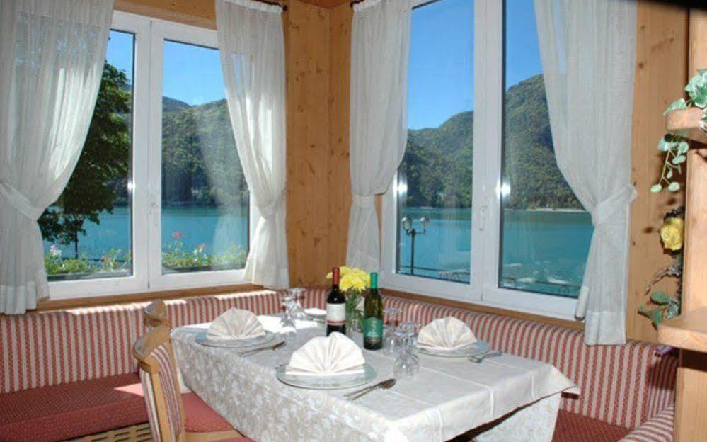 Albergo Mezzolago Εξωτερικό φωτογραφία