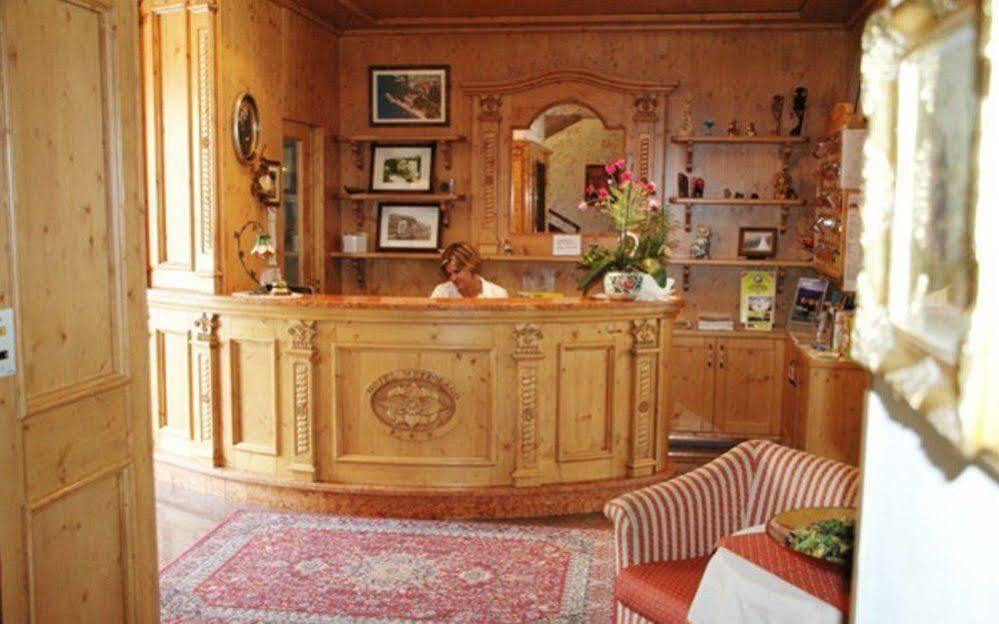 Albergo Mezzolago Εξωτερικό φωτογραφία