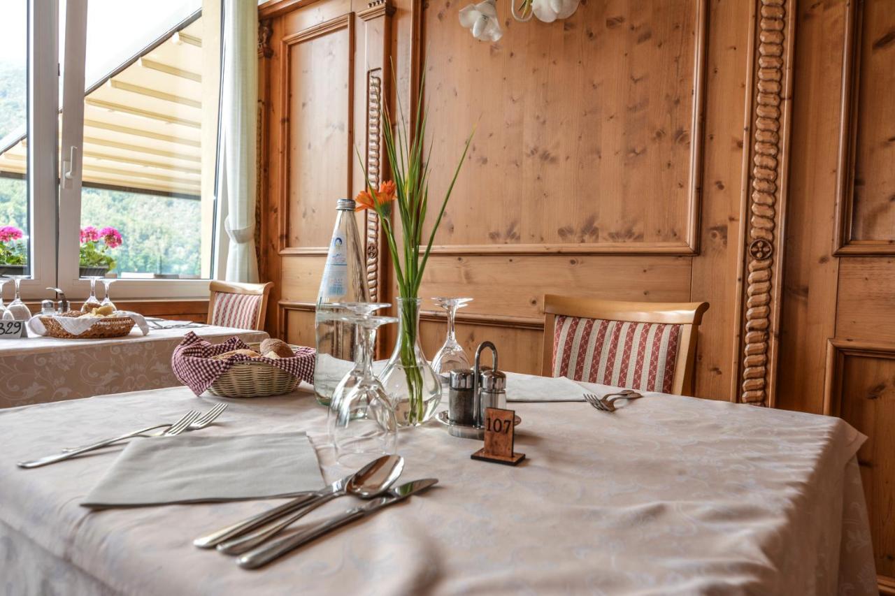Albergo Mezzolago Εξωτερικό φωτογραφία