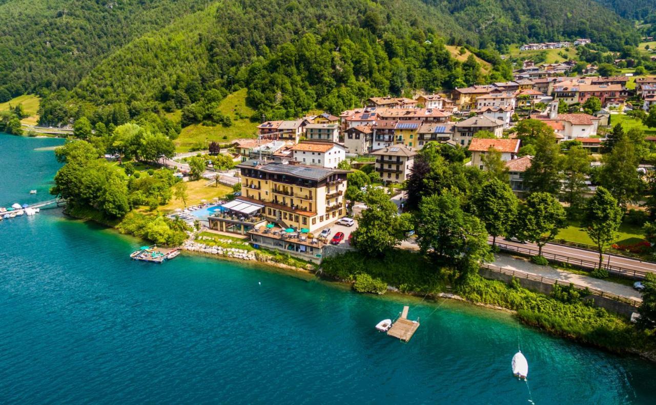 Albergo Mezzolago Εξωτερικό φωτογραφία